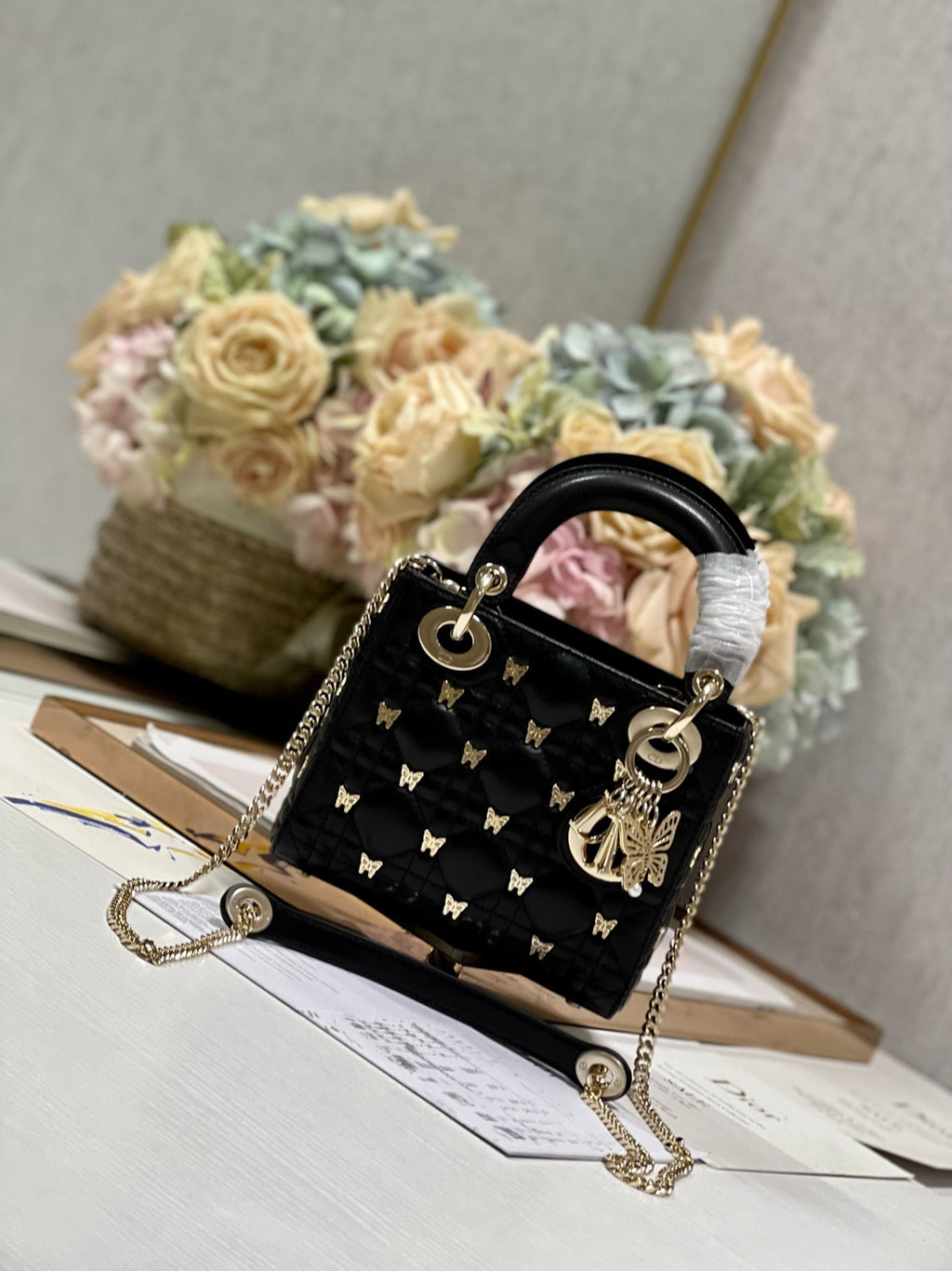 MINI LADY 17 BUTTERFLY STUD BLACK LAMBSKIN