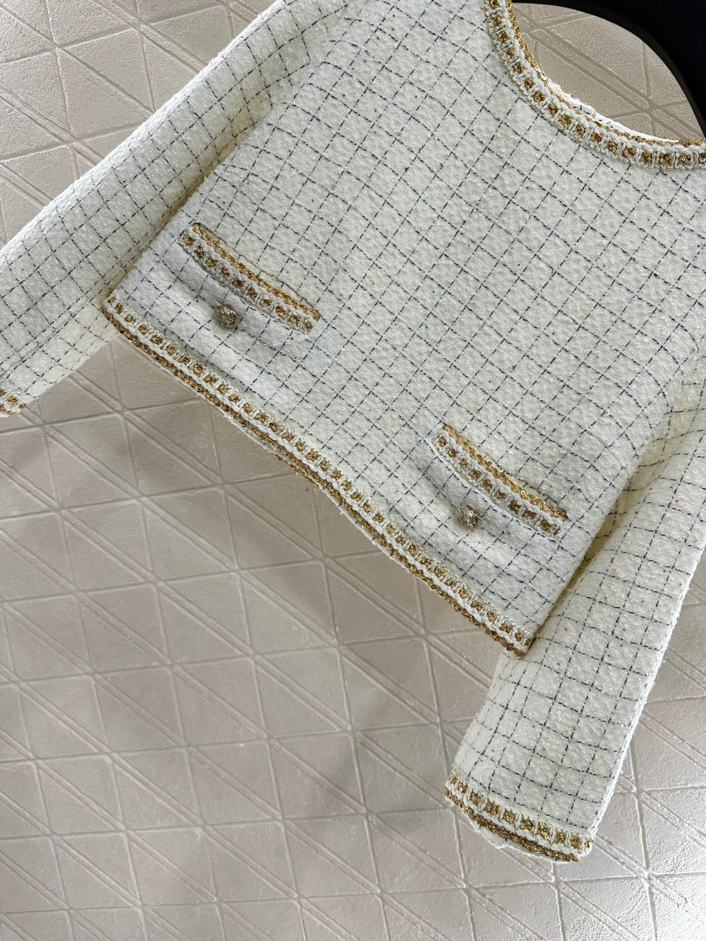 CHANEL BUTTON-BACK DRESS TOP STYLE 286