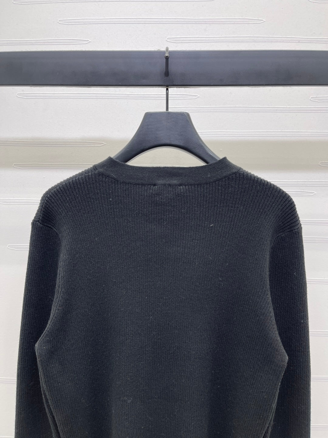 CHANEL WOOL LONG SLEEVE CARDIGAN STYLE 281