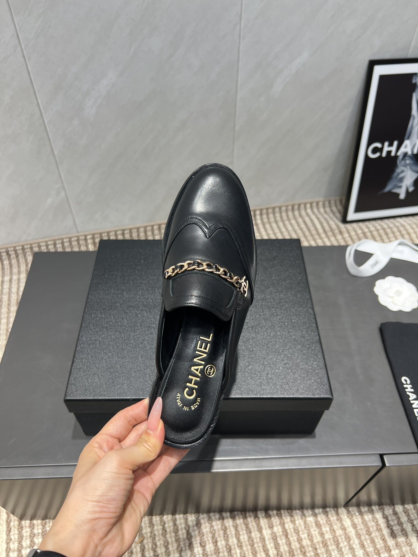 CC 25S Round Toe Chain Loafer Half Slippers in Black Cowhide 442534