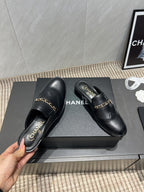 CC 25S Round Toe Chain Loafer Half Slippers in Black Cowhide 442534