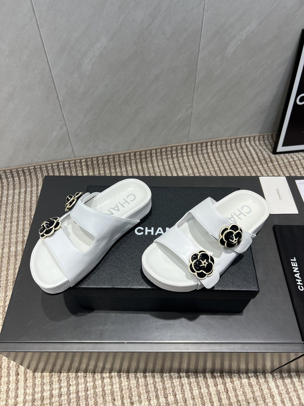 CC 25SS Flower Buckle Platform Beach Slides in White Cowhide