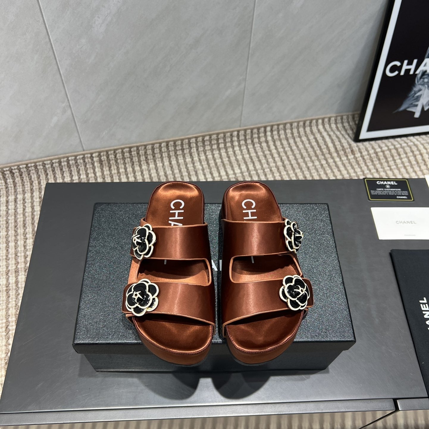 CC 25SS Flower Buckle Platform Beach Slides in Bronze High-Mercerized Sardine