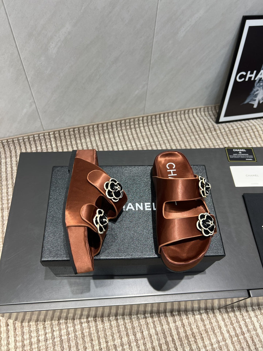 CC 25SS Flower Buckle Platform Beach Slides in Bronze High-Mercerized Sardine