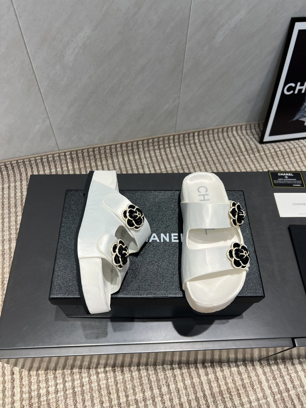 CC 25SS Flower Buckle Platform Beach Slides in White High-Mercerized Sardine