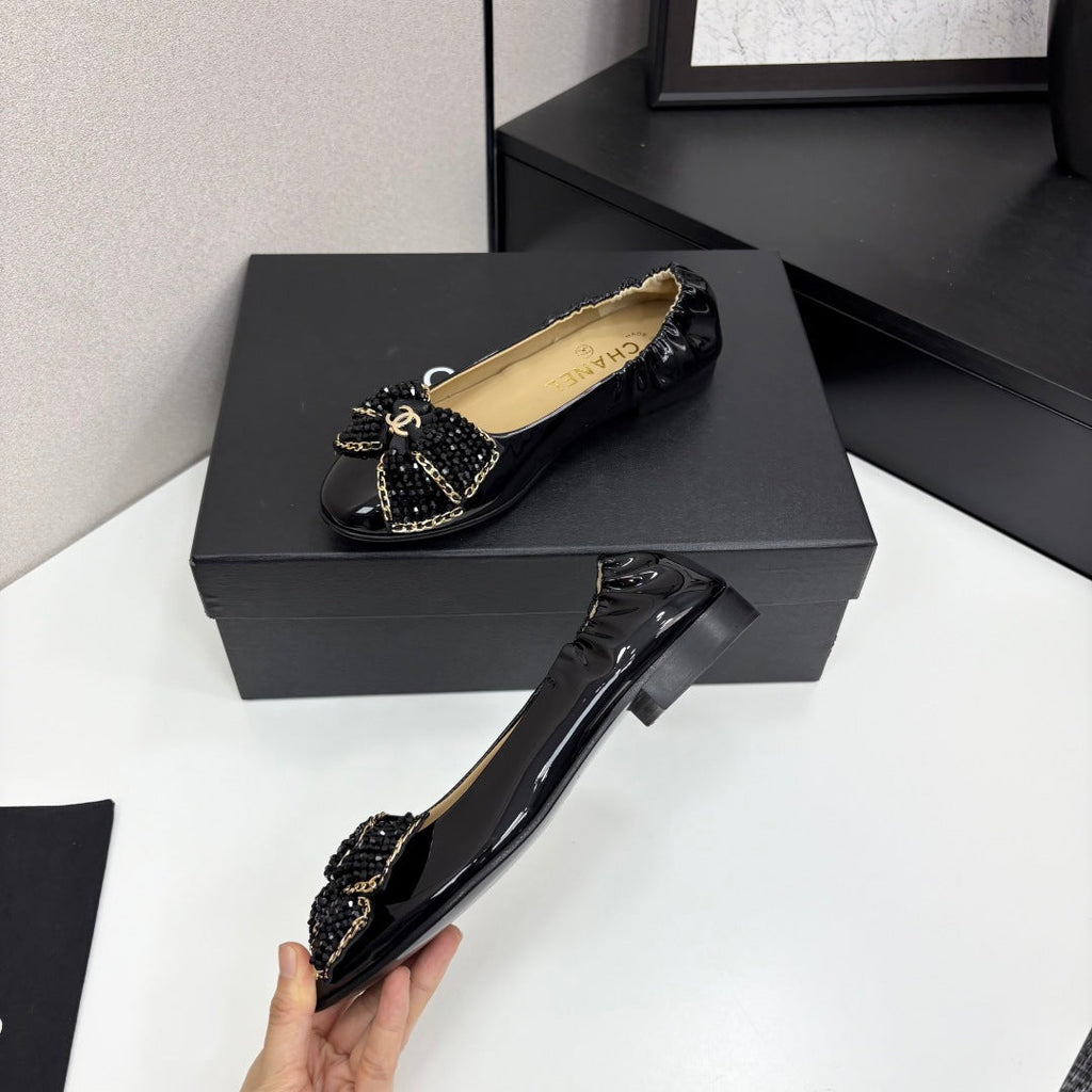 CC 25s Coco Beach Ballet Flats Glossy Black Sheepskin 331786