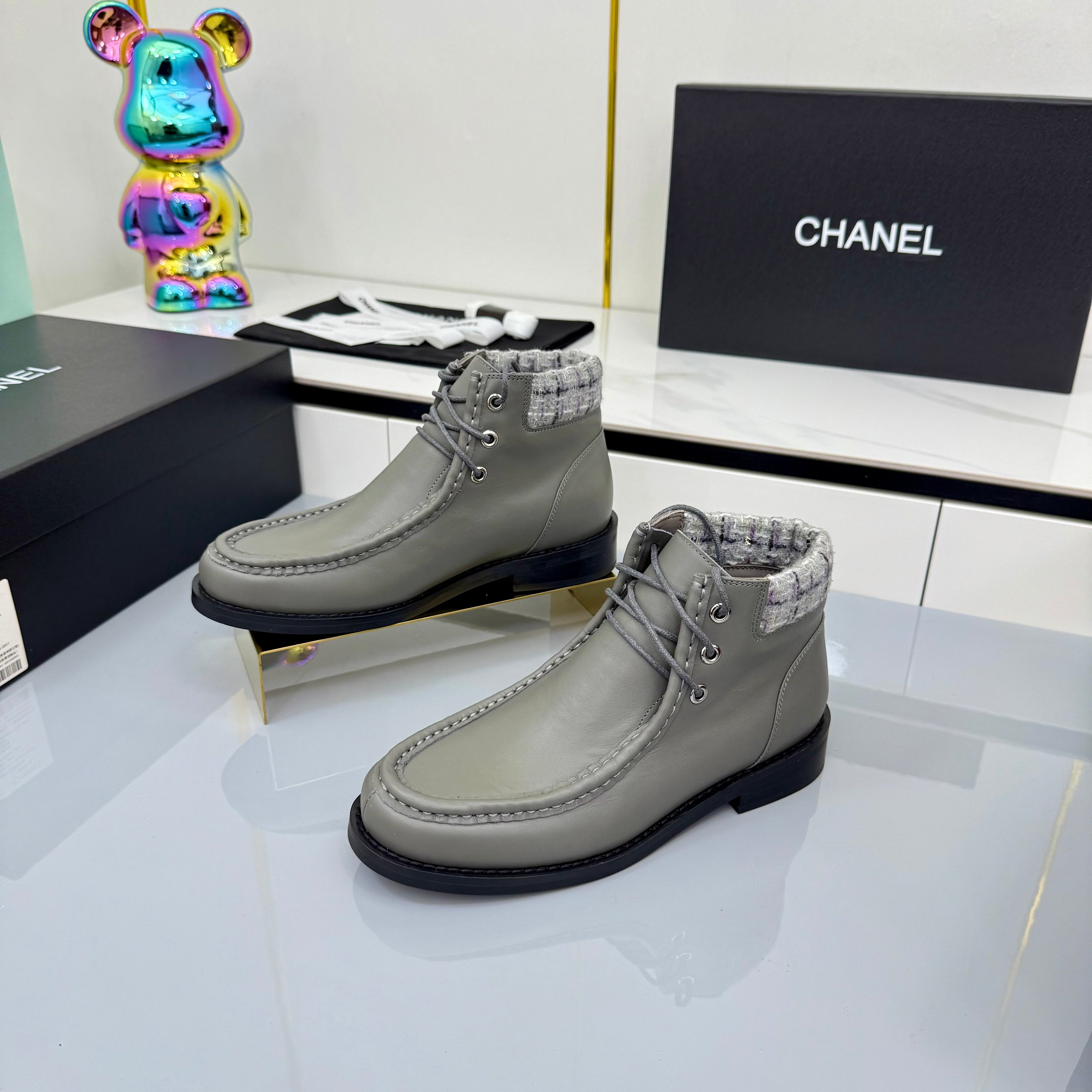 CC 25 Ankle Boots Gray Cowhide and Tweed 454713