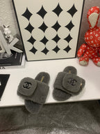 CC 25s Logo Slippers Gray Shearling 455073
