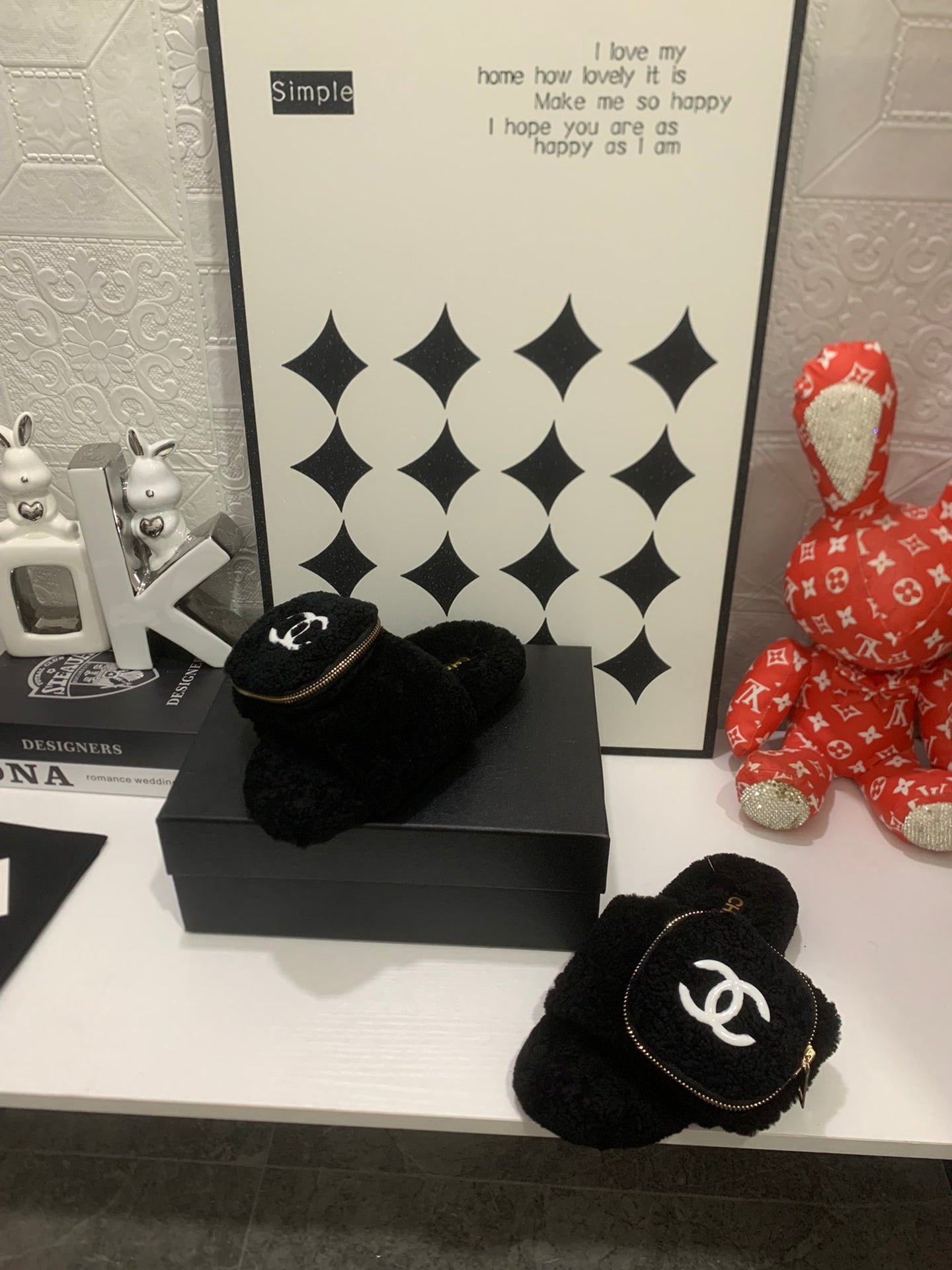 CC 25s Logo Slippers Black Shearling 455081