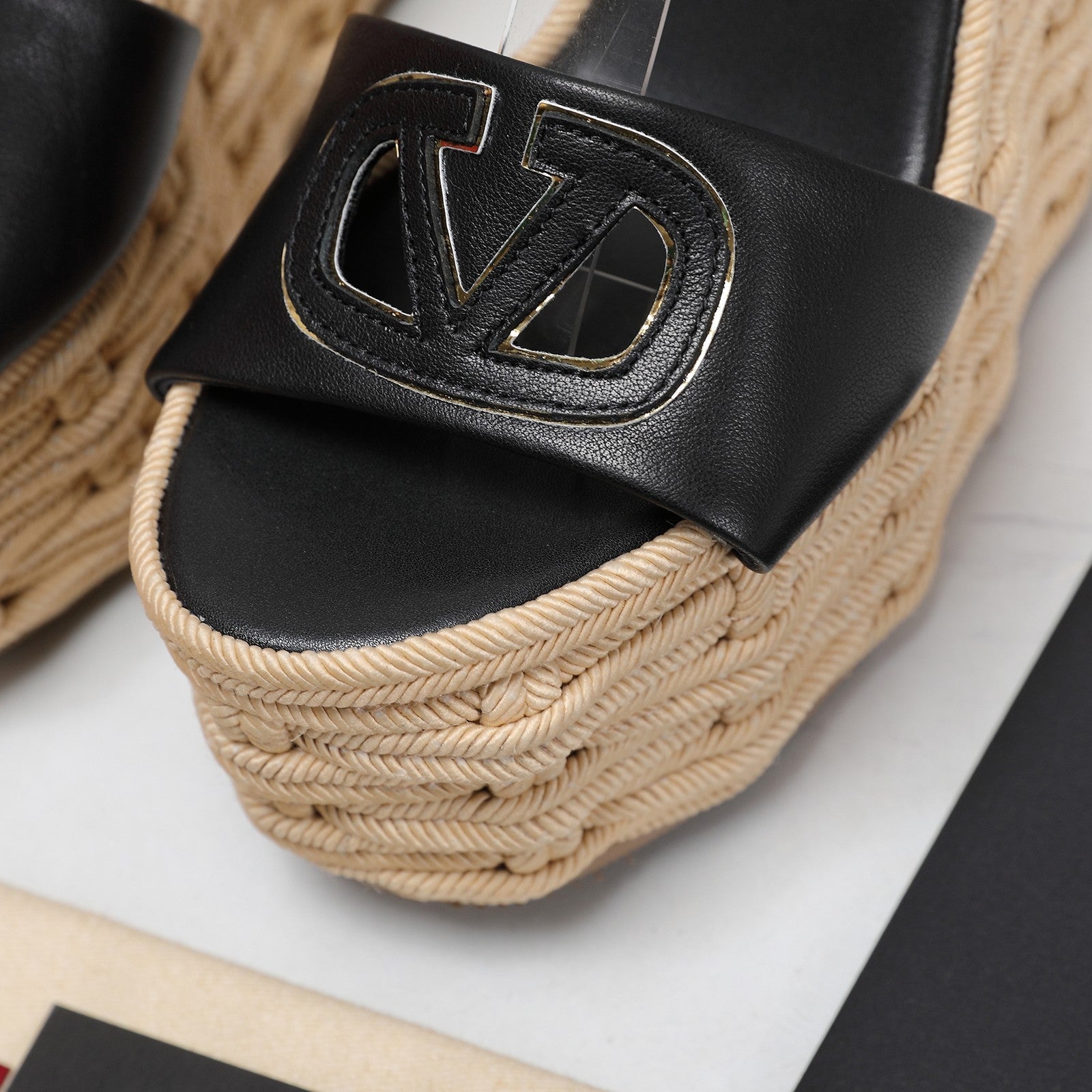 VL Flatform Sandal 15mm In Black Cowhide 456398