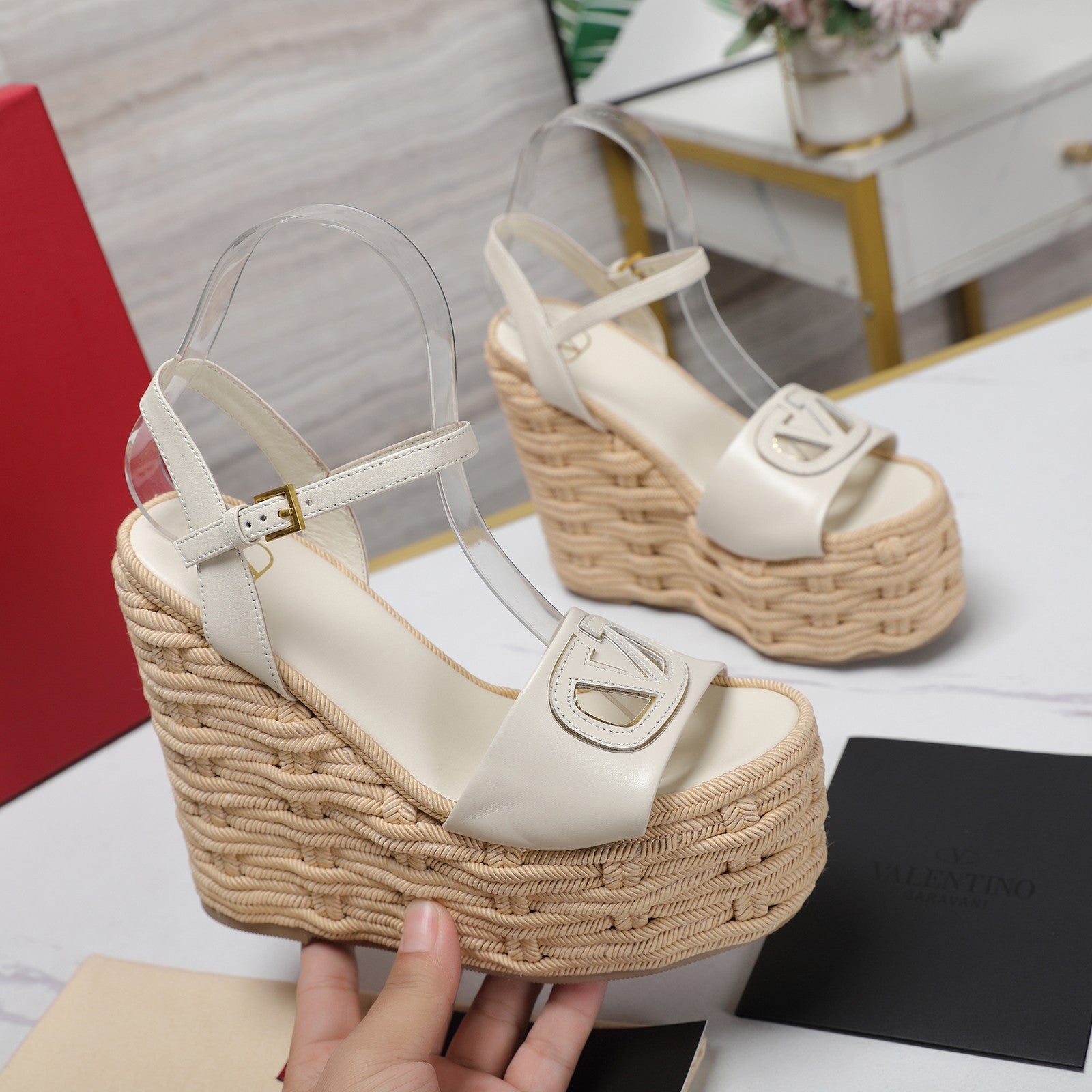 VL Flatform Sandal 15mm In Off Whide Cowhide 456395