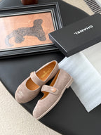 CC 25K Mary Jane Flats Pinky Beige Suede 458759