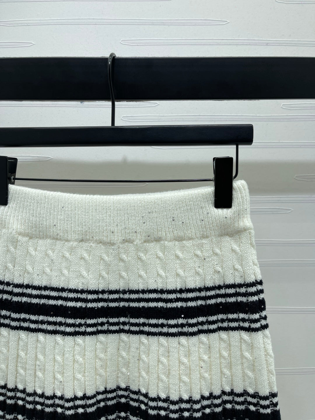 CC 25 Striped Knit Skirt White Wool