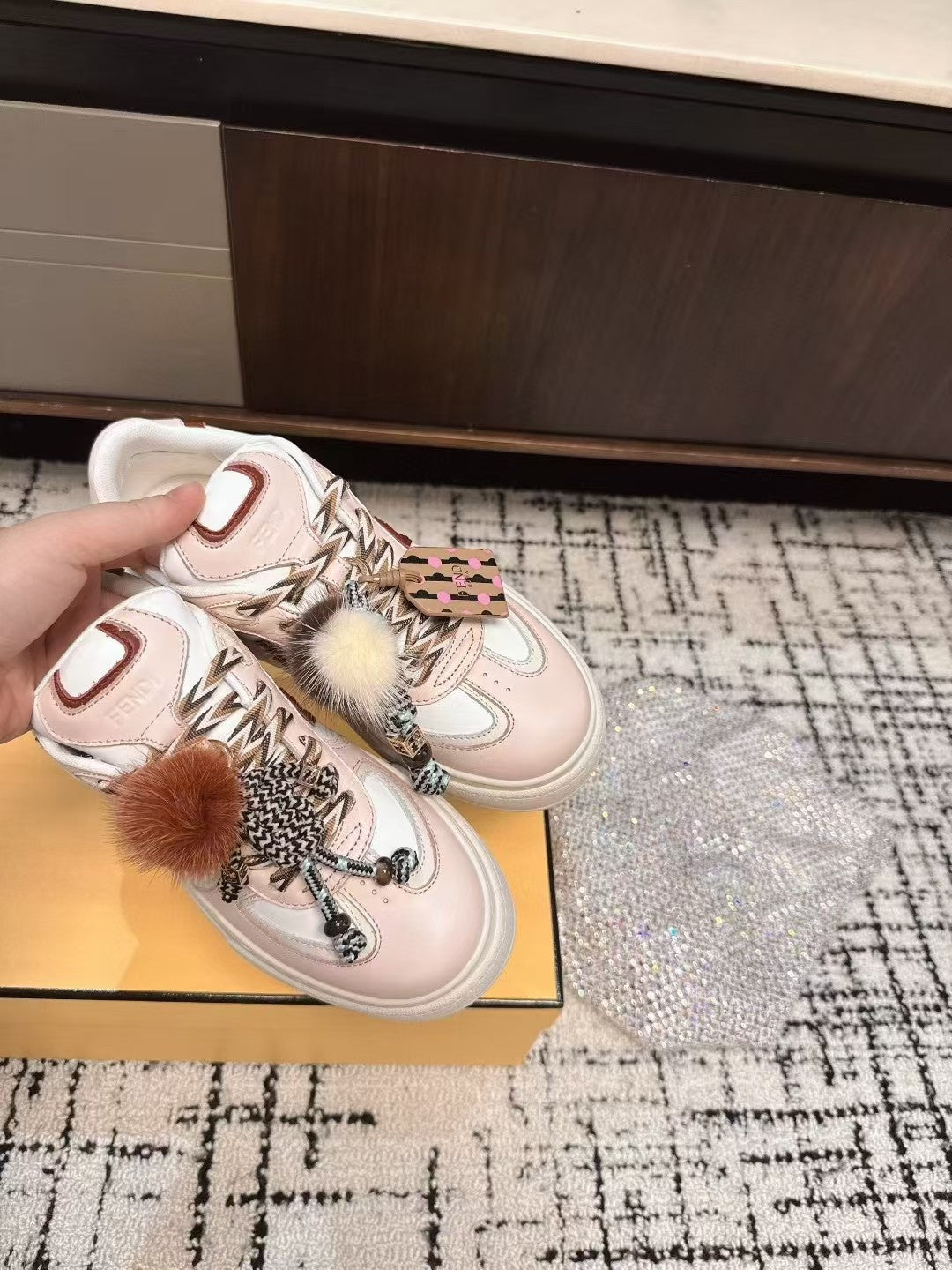 Fendi 25ss Thick-Sole Match Sneakers Pink Cowhide 470466
