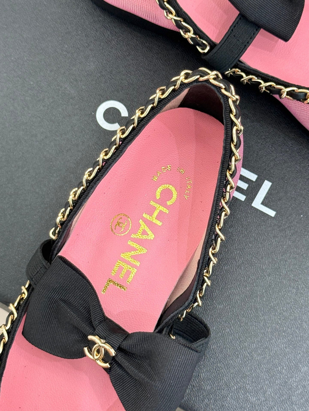 CC 25P Hollow Chain Bow Mary Janes Pink Mesh 473300