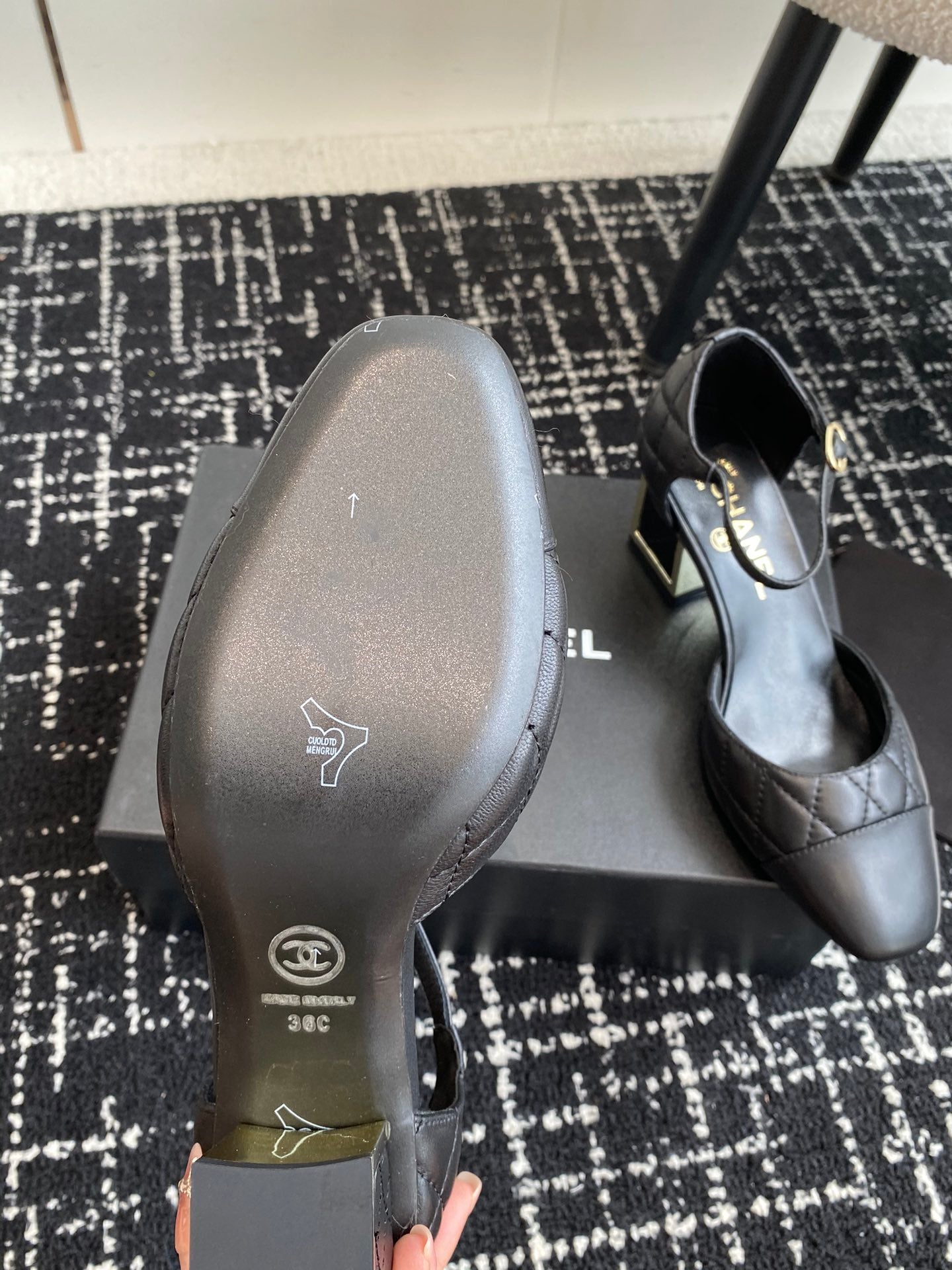 CC 25SS Diamond-Patterned Block-Heeled Mary Janes Black Sheepskin 473433