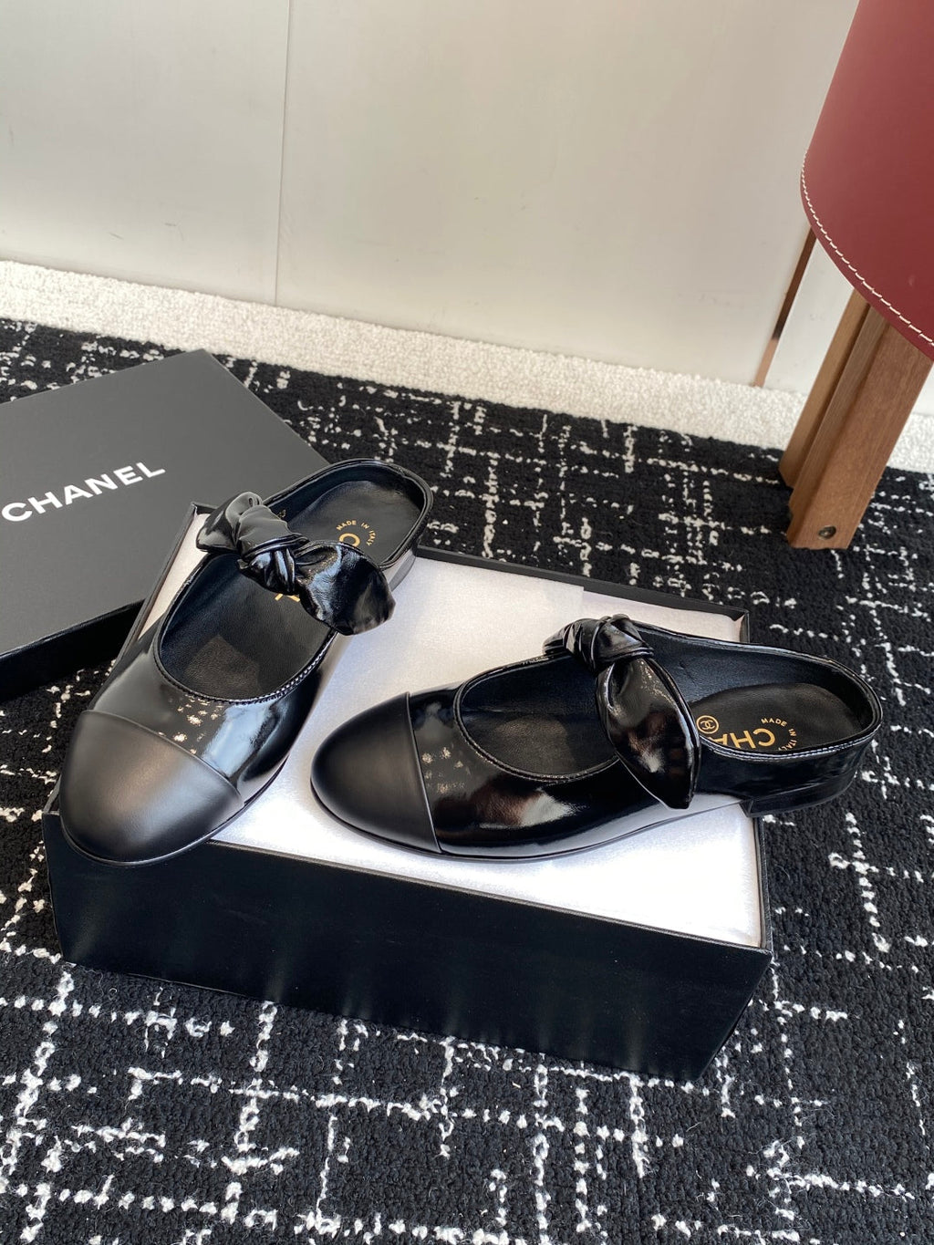 CC 25SS Mary Jane Slippers Black Glossy Sheepskin 473431