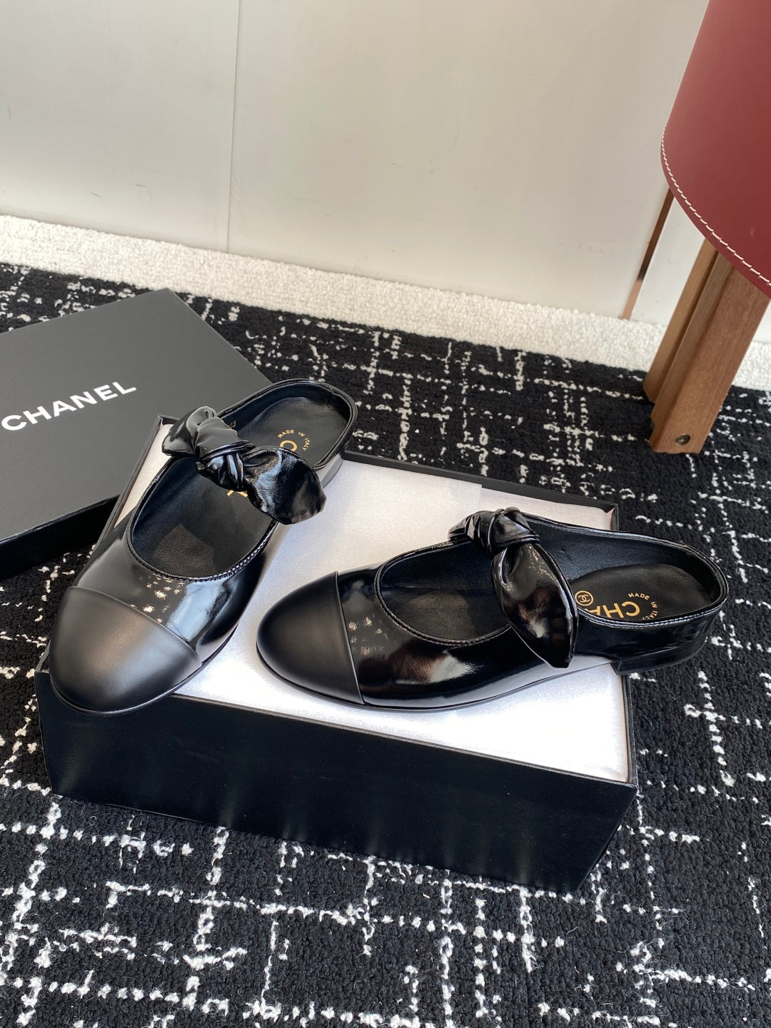 CC 25SS Mary Jane Slippers Black Glossy Sheepskin 473431