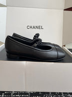 CC 25SS Embroidered Double C logo Mary Janes Black Sheepskin 473427