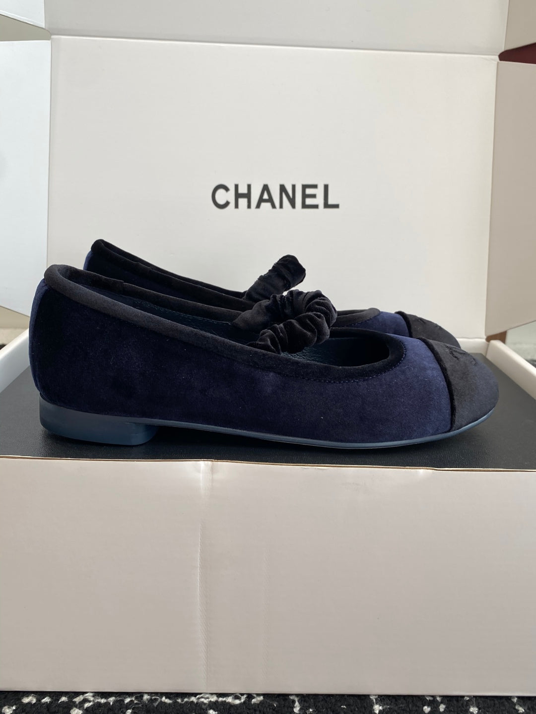 CC 25SS Embroidered Double C logo Mary Janes Blue Suede 473426