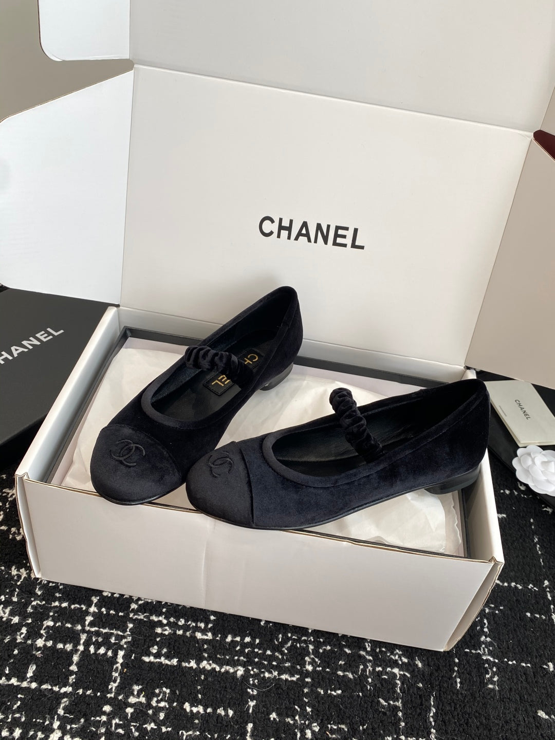 CC 25SS Embroidered Double C logo Mary Janes Black Suede 473423