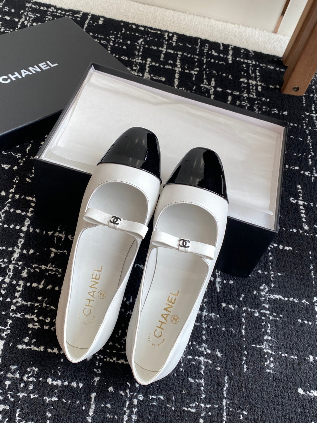 CC 25SS Mary Jane Ballerinas White Lambskin 473422