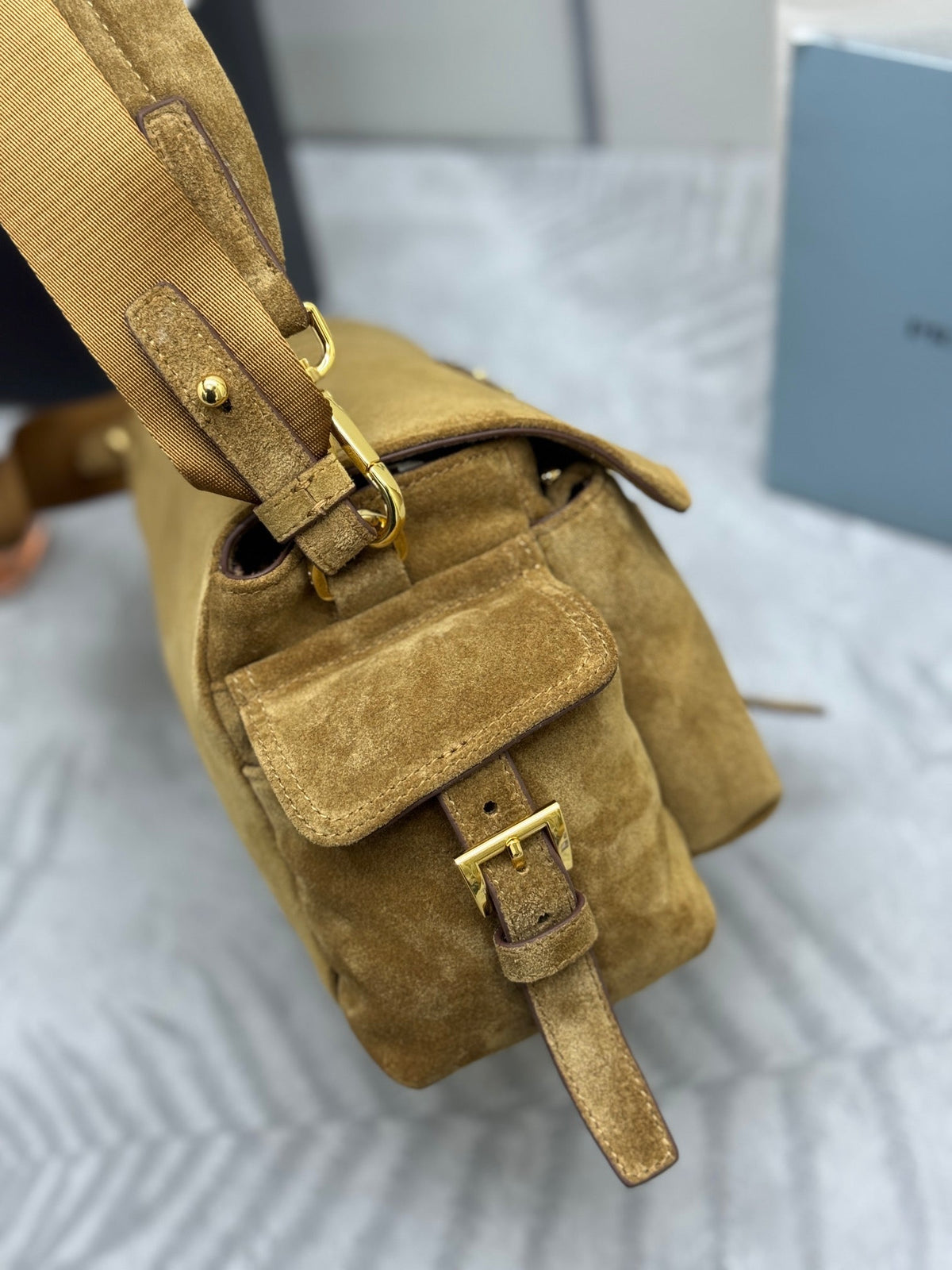 Pra Messenger Bag 30cm Cinnamon Suede 267417