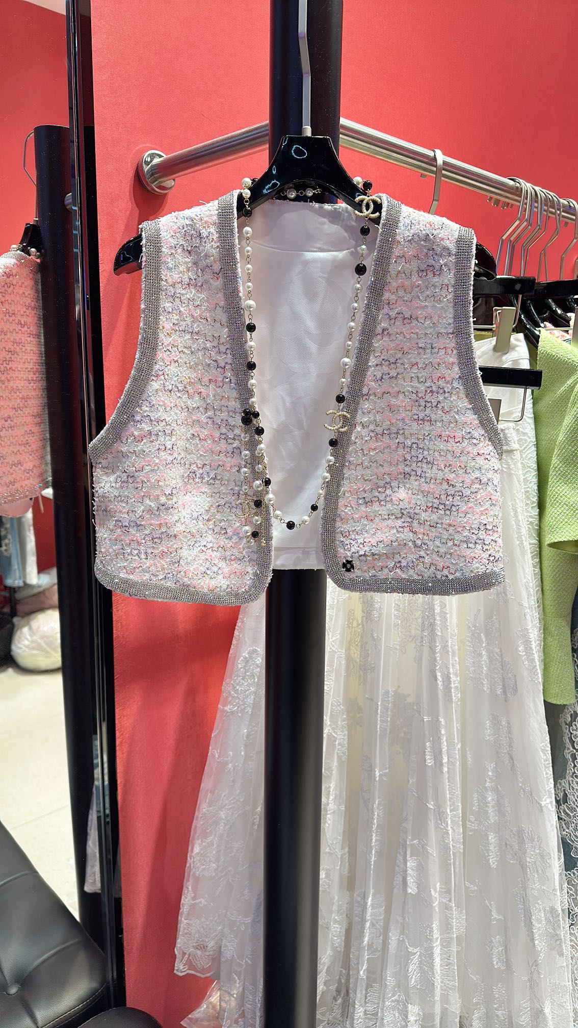 CC 25 Short Thin Vest Pink Polyester