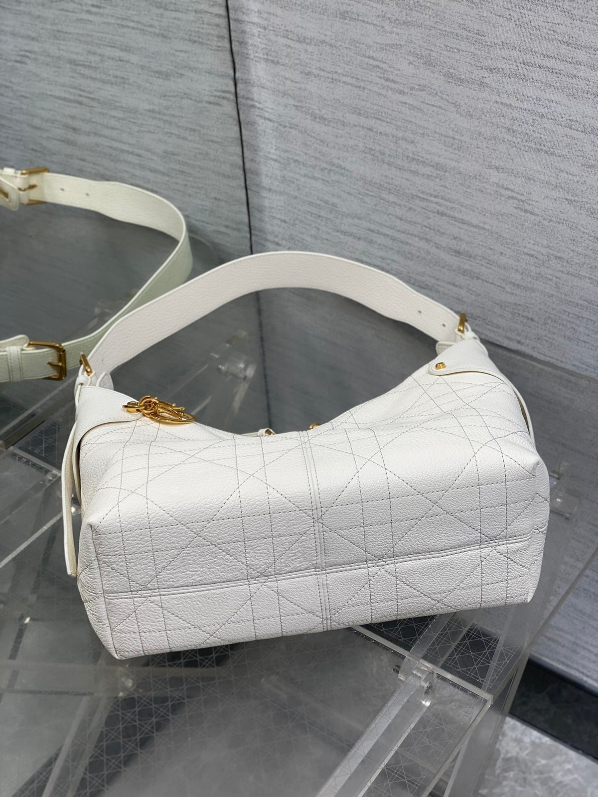 CD VOYAGE Handbag 28cm White Cowhide