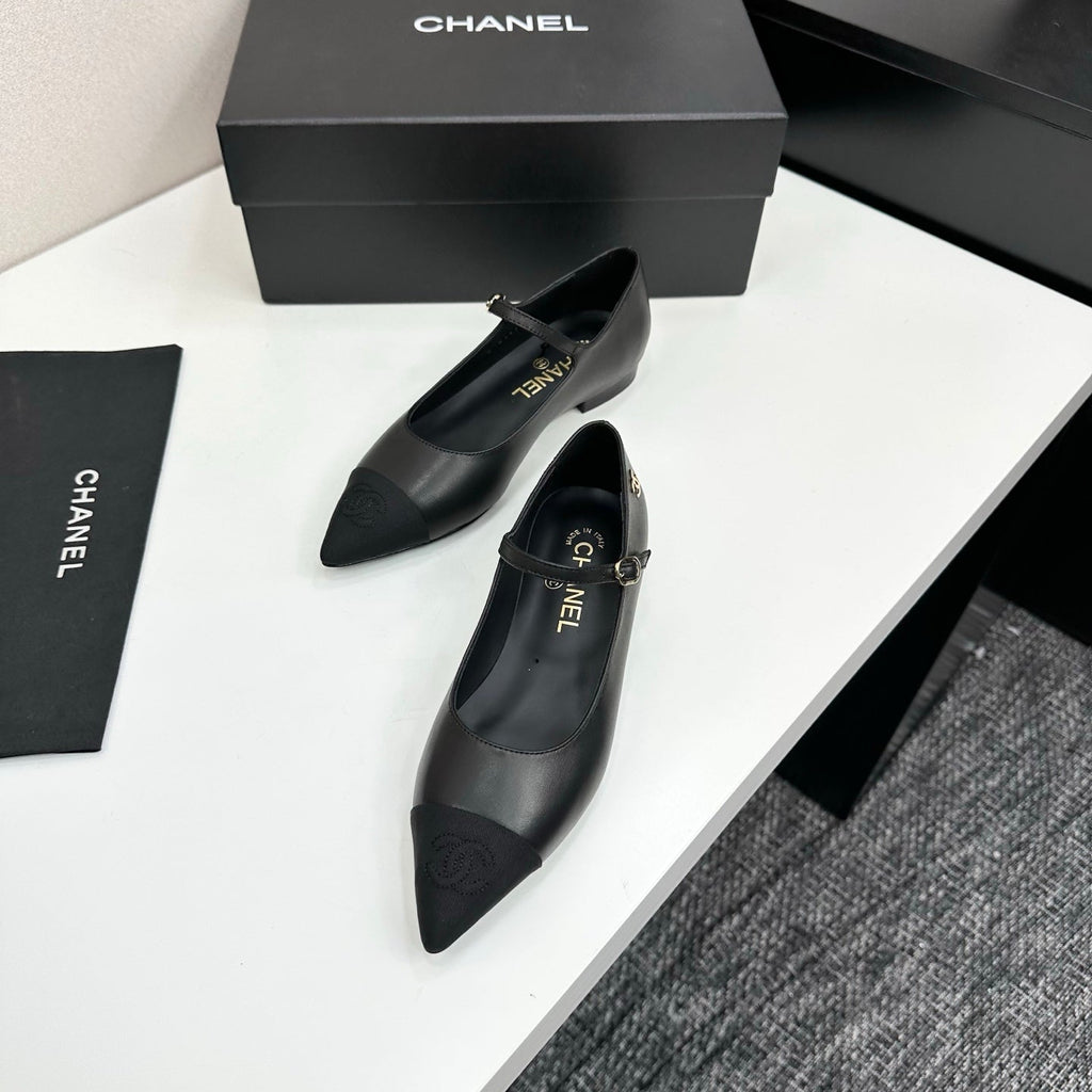CC 25SS Pointed-Toe Mary Janes Black Cowhide 490137