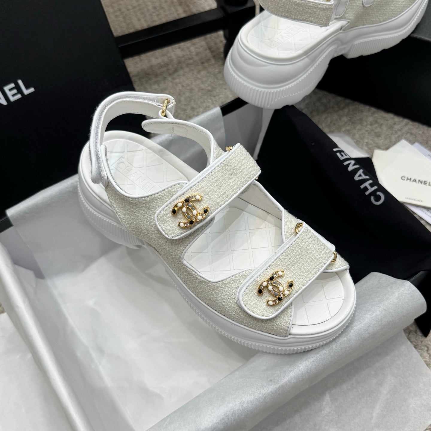 CC 25B Thick-Sole Casual Sandals with Velcro White Fabric 489313