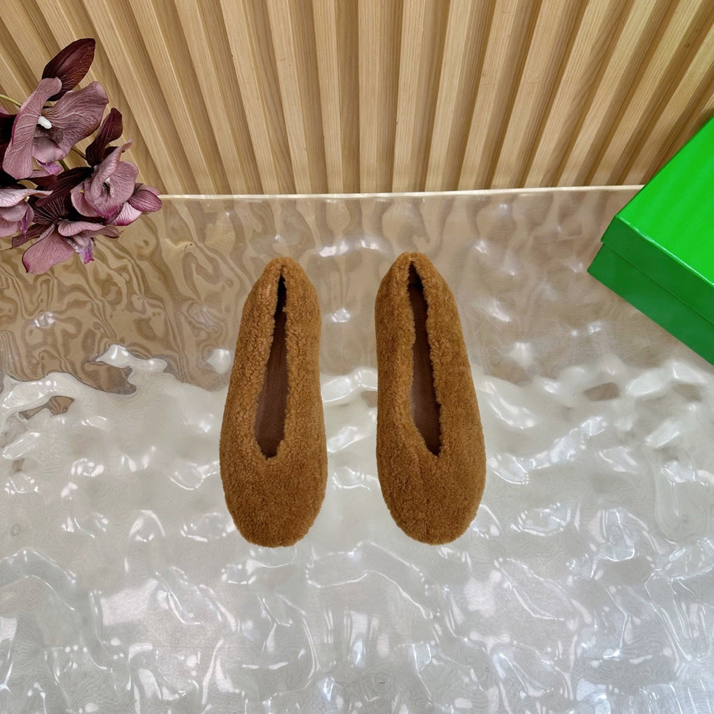 BV 25SS Shearling Ballerina in Brown Wool Sheepskin