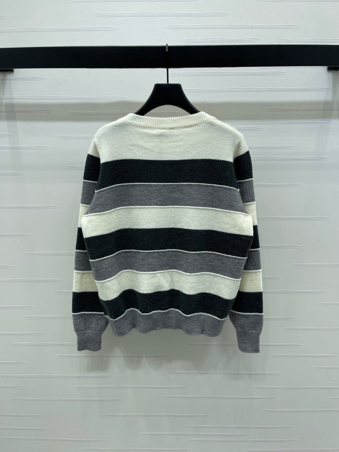 CC 25 Round-Neck Knitted Wool Cashmere Striped Cardigan