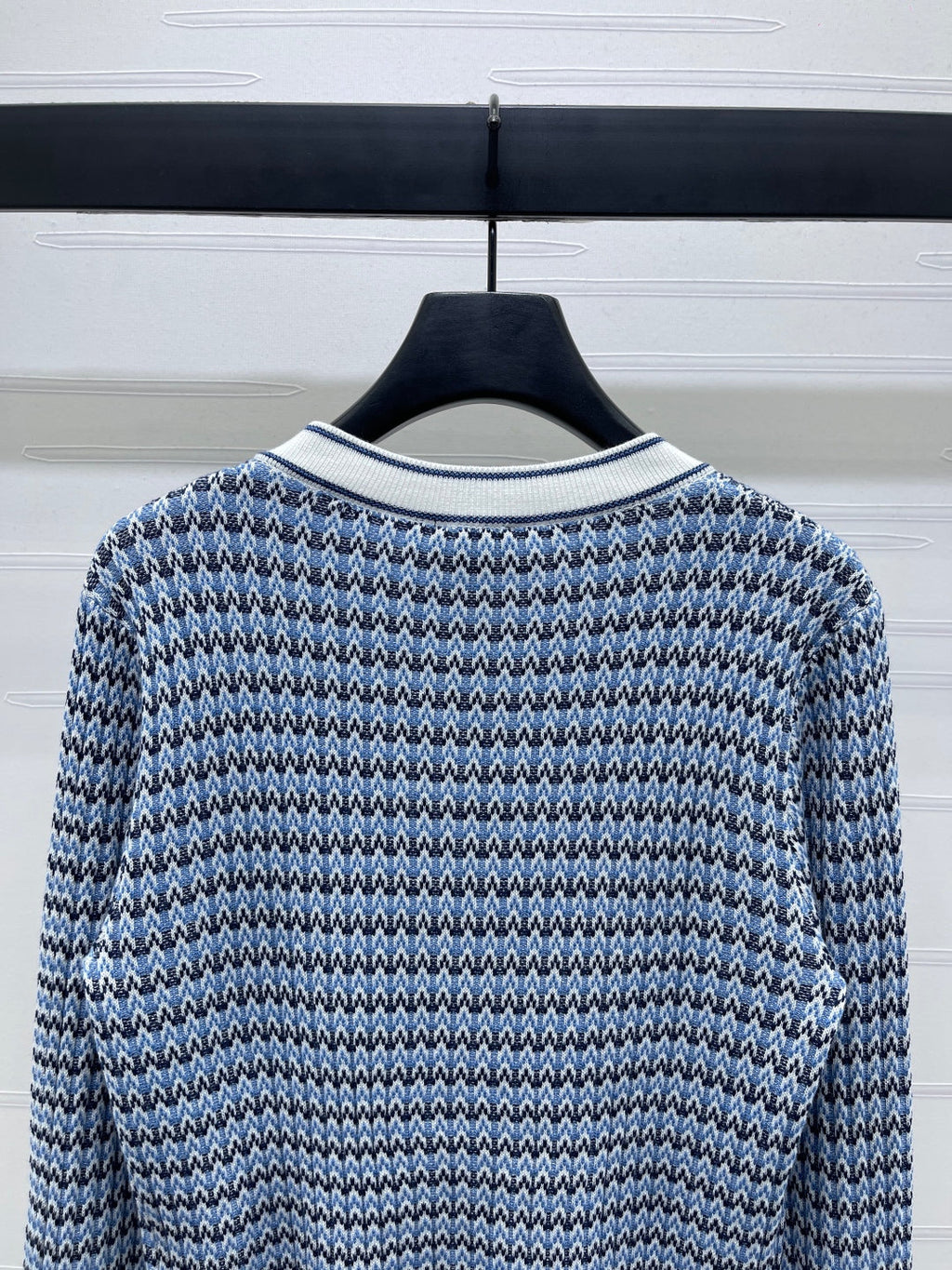CC 25 Round Neck Knitted Wool Long-Sleeved Blue Cardigan