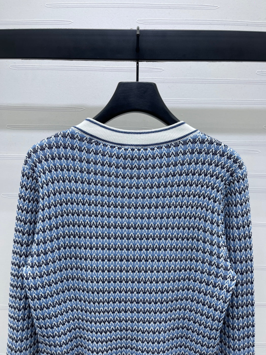 CC 25 Round Neck Knitted Wool Long-Sleeved Blue Cardigan