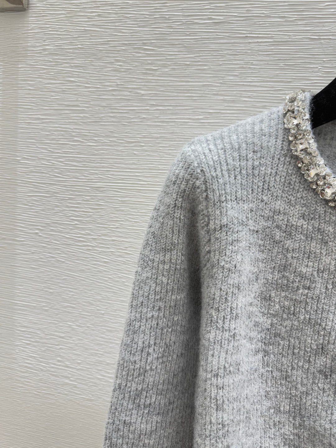 CC 25F Heavy Beaded CrewNeck Knit Wool Long-Sleeved Cardigan