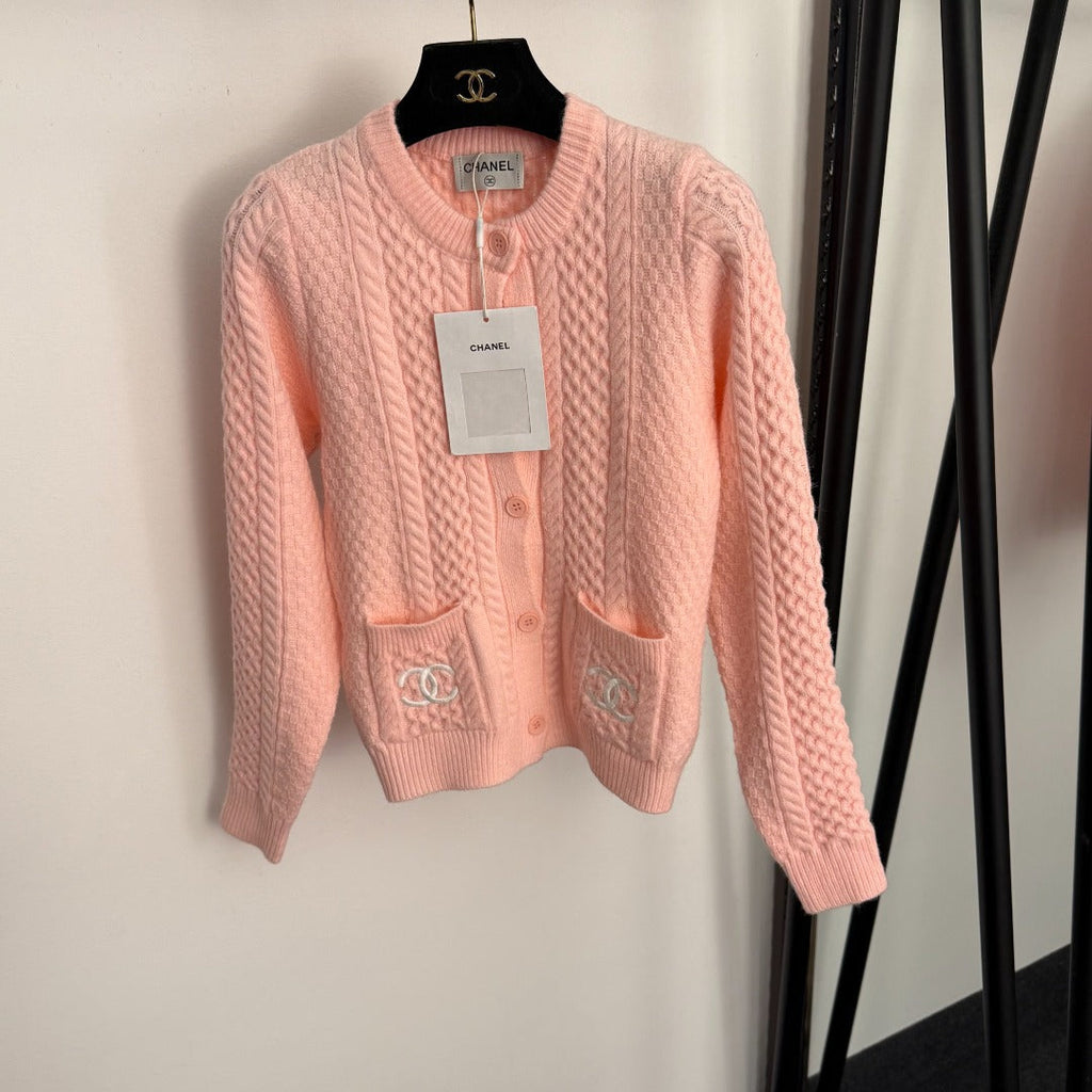 CC Double-Pocket Long-sleeved Cable-knit Cardigan
