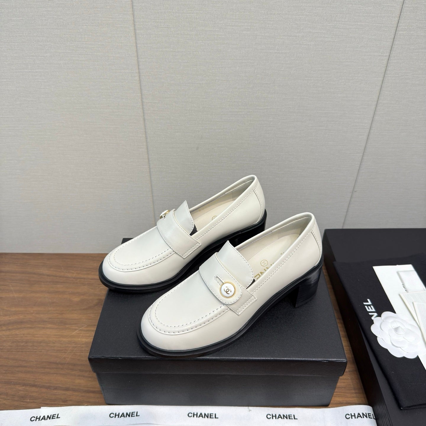 CC 25K Logo Button Loafers 35mm High Heel White Calfskin 517626