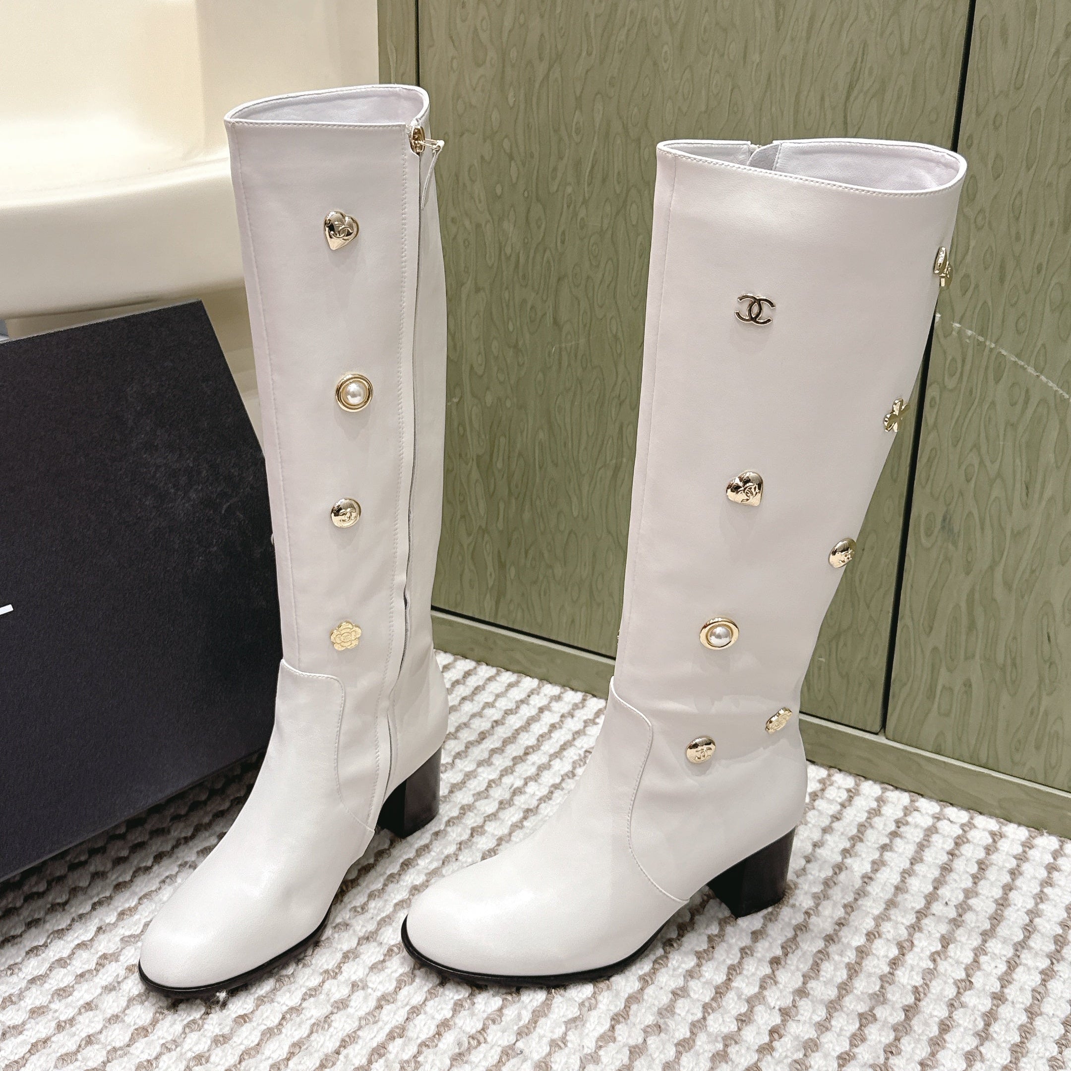 Chanel Riding Boots  White Lambskin 567791