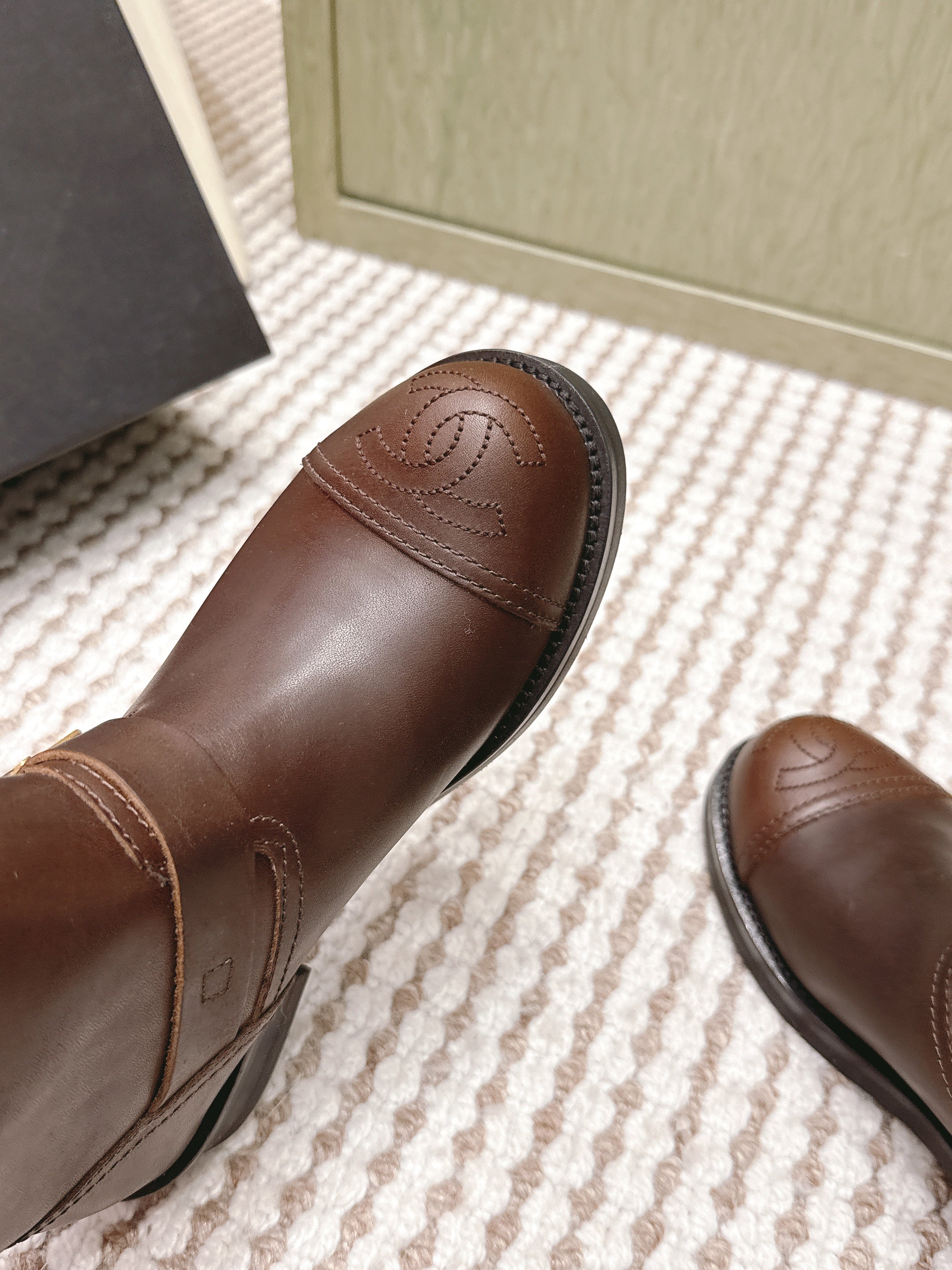 Chanel   Chelsea Boots Brown Calfskin 567775