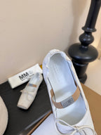 Maison Margiela Split-Toe Retro Mary Jane White  Flat in Cowhide 580454