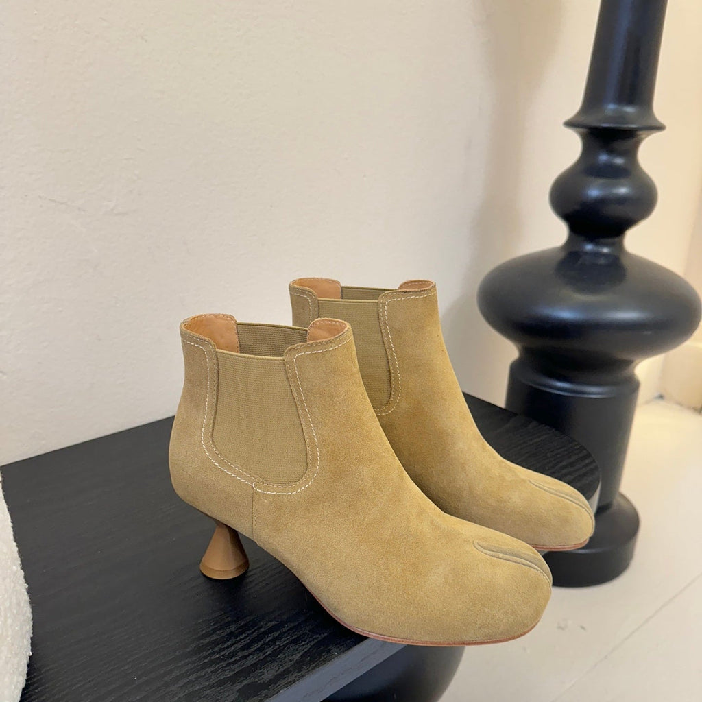 Maison Margiela Tabi Ankle Boots Short Heel Tan Cowhide Suede 580428