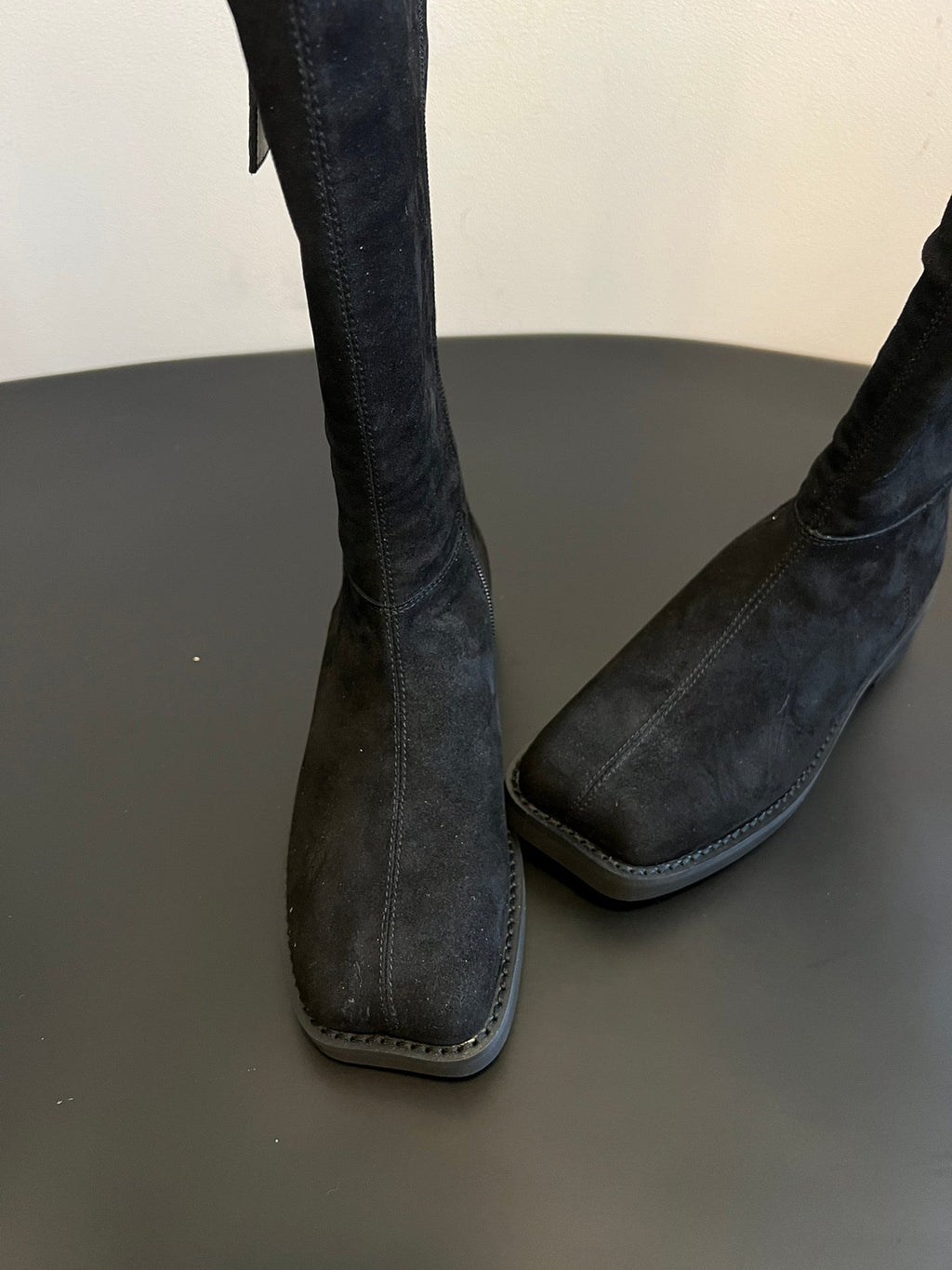 Maison Margiel 25ss Cool Square Toe Tall Riding Boots Black Suede 580413