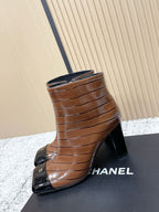 CHANEL Fall/Winter Chelsea Brown Short Boots in Cowhide 591405