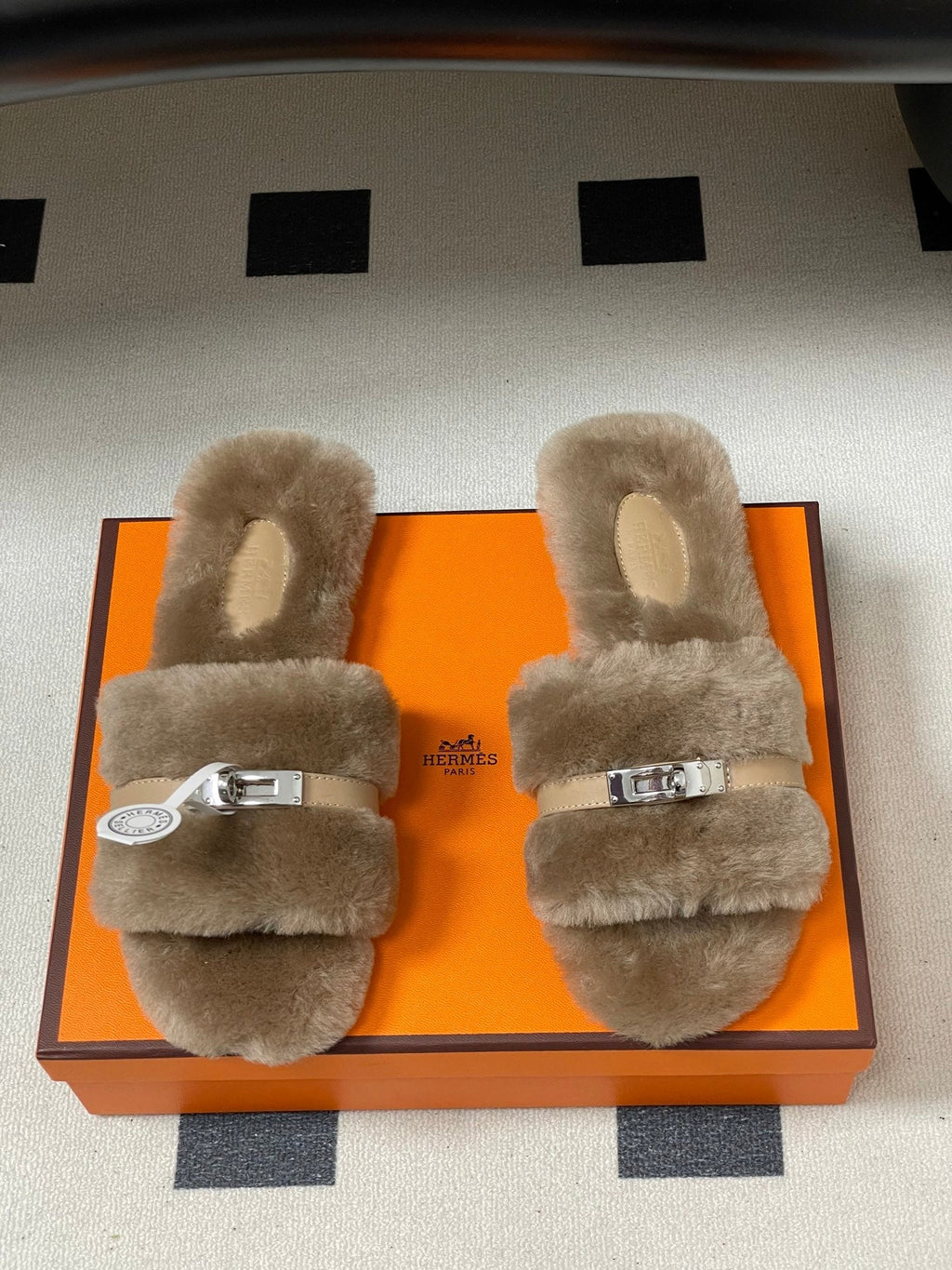 Hermes Giulia Kelly Buckle H-Slippers Beige in Wool 594327