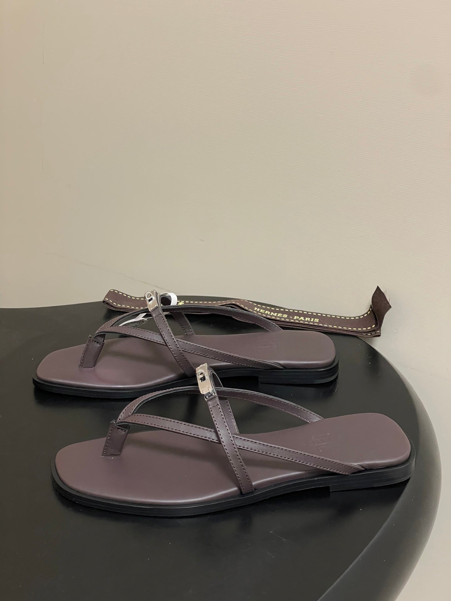 HM Miss Sandal Dark Brown in Calfskin 593824