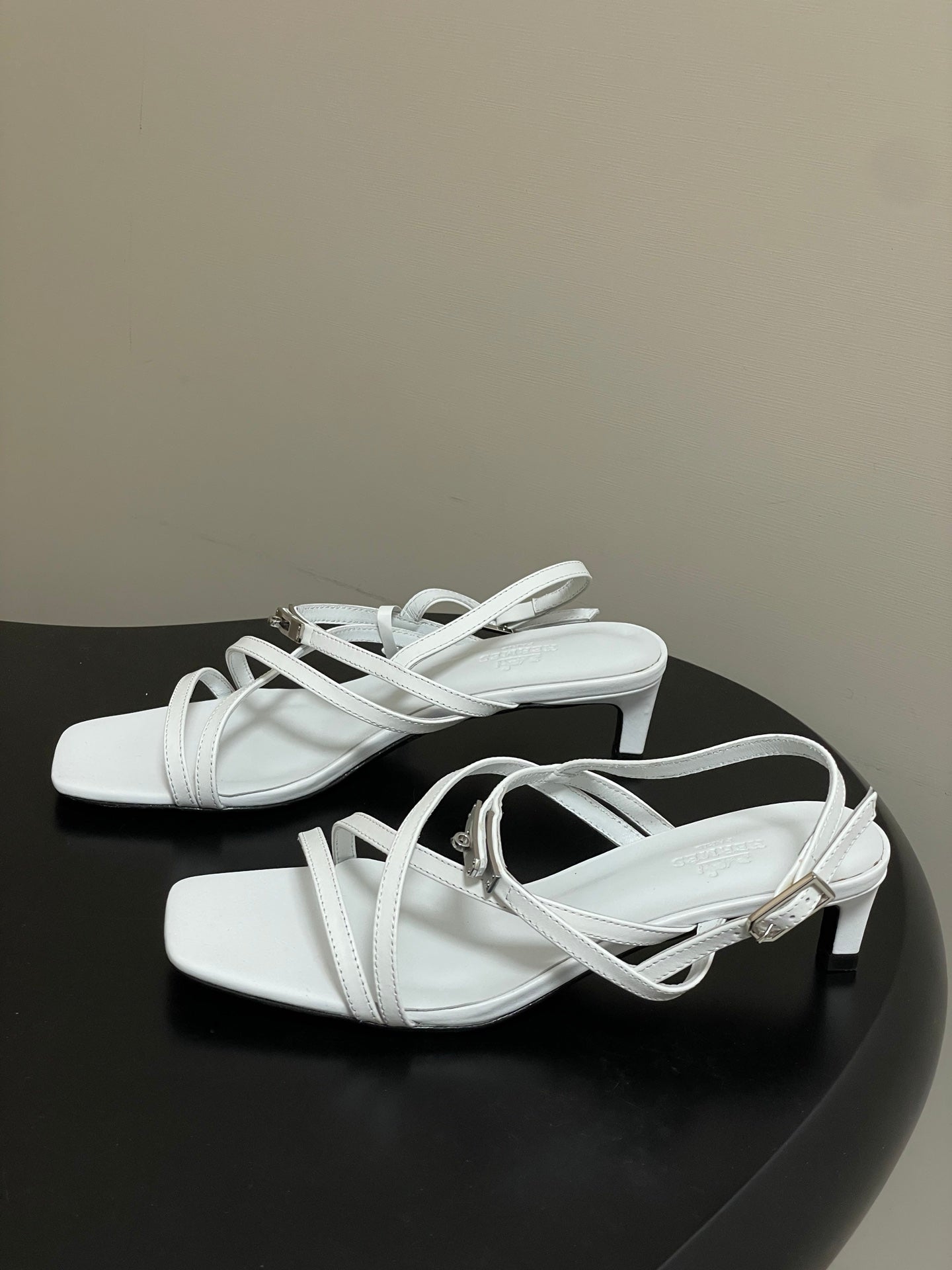 HM Muse Sandal 40 White in Calfskin 593822