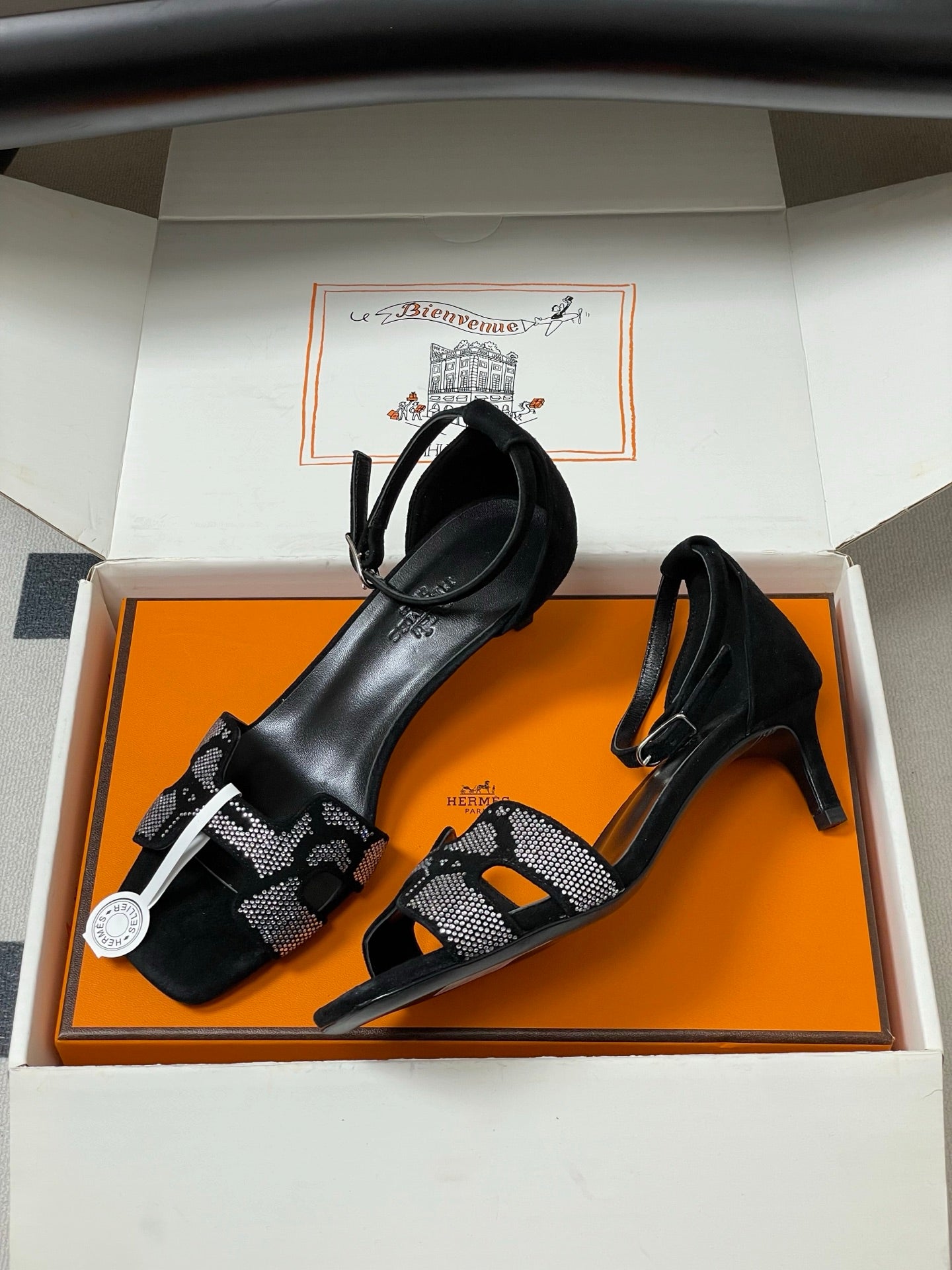 HM Joy Sandal 40 Black Gray in Suede 593810