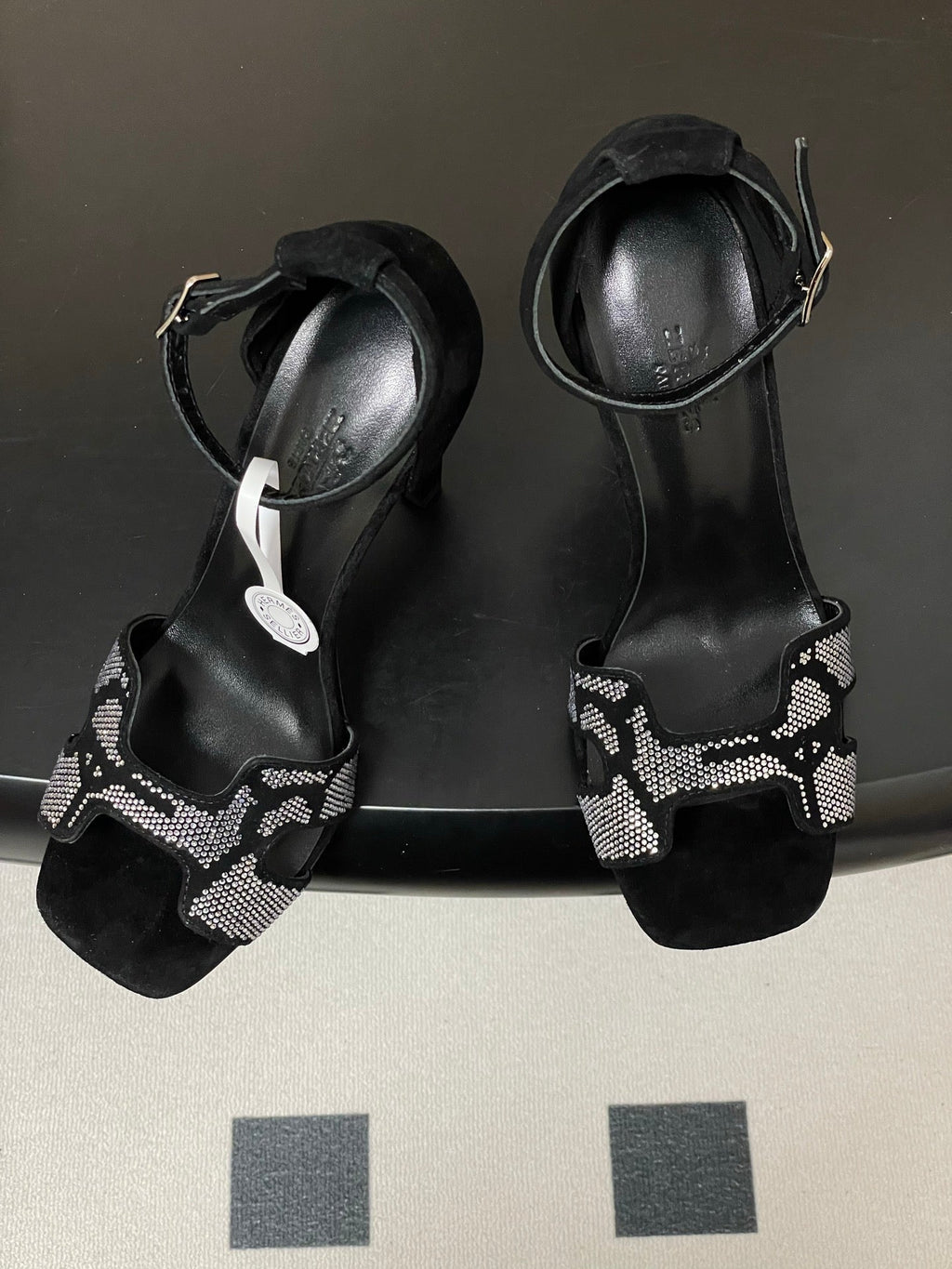 HM Joy Sandal 100 Black Gray in Suede 593804