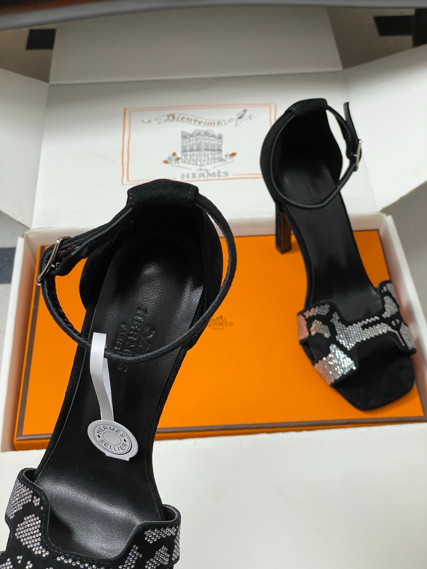 HM Joy Sandal 100 Black Gray in Suede 593804
